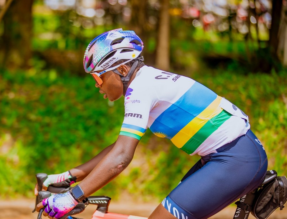 Mu isiganwa ry’amagare Ingabire Dianne mubakuru niwe wegukanye isiganwa naho Masengesho Yvonne yegukana iryabato