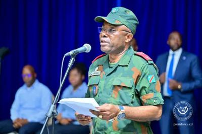 Perezida wa Repubulika ya Demokarasi ya Congo yahagaritse mu mirimo umuvugizi w’igisirikare Général-major Sylvain Ekenge