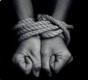 Akazi cyangwa Ubucakara? Abarenga 17,000 b’abarundi boherejwe mu bihugu by’abarabu, bamwe baragarutse barakomerekejwe.