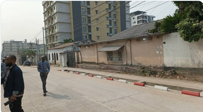 Kinshasa:  Televiziyo Antenne A yatewe n’abantu bitwaje intwaro.