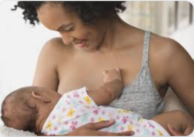 Akanyamuneza k’umubyeyi mu gihe yonsa Umwana: Impamvu n’Ingaruka ku mikurire y’umwana