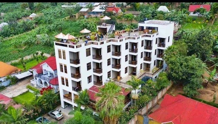 Rubavu:ishyari n’uburiganya bwo gushaka gutwara business ya Bahati Lilianne byatumye afungirwa hotel n’uwamukodesheje inzu