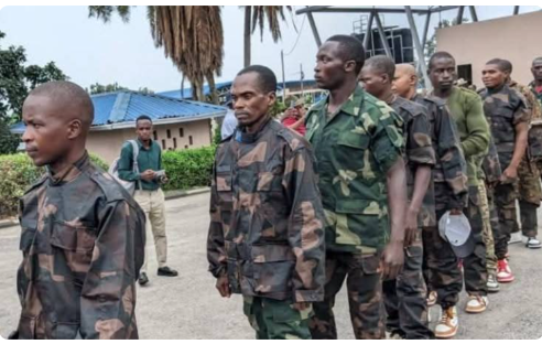 Abasirikare ba FDNB bahanishijwe kuzenguruka u Burundi n’amaguru bazira kwishyuza umushahara barwaniye muri RDC