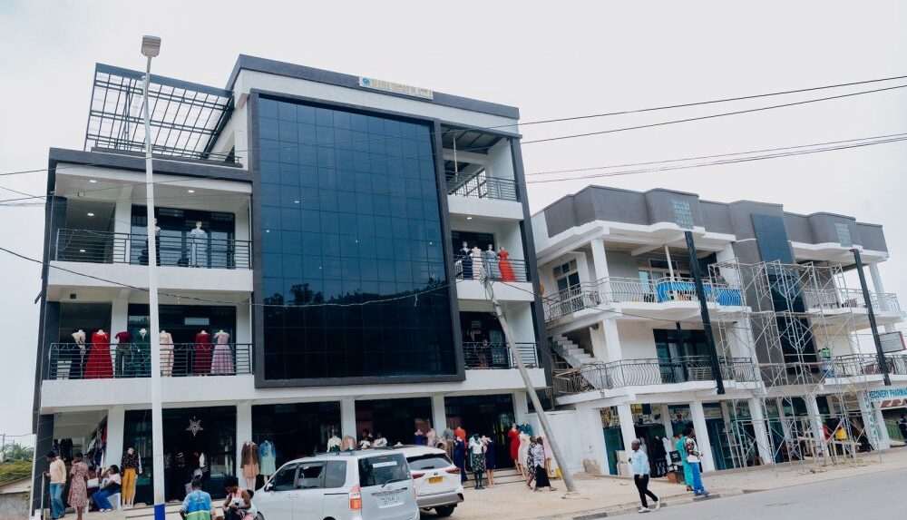 Rubavu:hatashye inzu yubatswe nabahoze mu bucuruzi bw’ubuzunguzayi