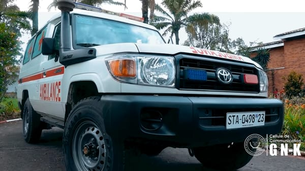 Ubuyobozi bwa Afc/m23 bwahaye ibitaro bya Masisi Imbangukiragutabara