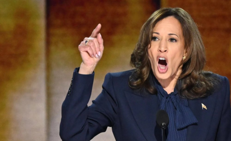 Kamala Harris wahoze ari Visi Perezida wa Leta Zunze Ubumwe z’ Amerika yamaganye icyemezo cya Perezida Donald Trump cyo gufata Nicolas Maduro